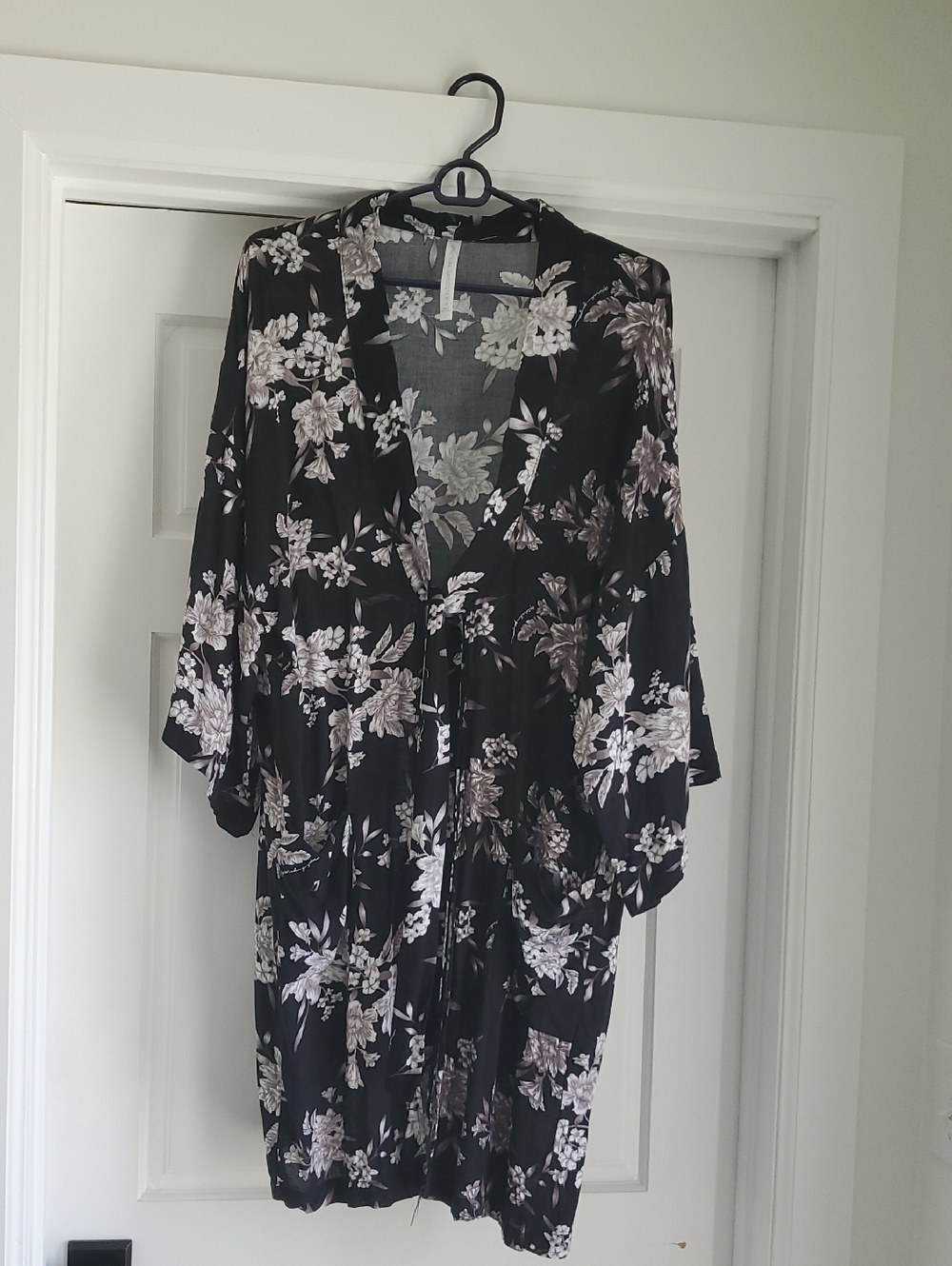 Spiritual Gangster Black Floral Kimono Robe
